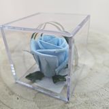 Cubo con rosa ETERNA AZUL BEBE