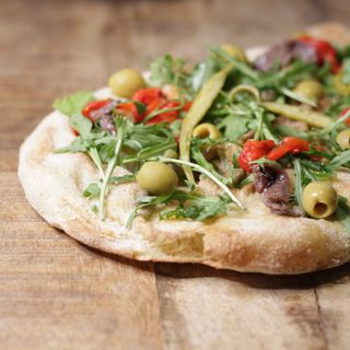 Pinsa De Anchoas (20 Cm. x 38 Cm.)