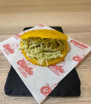 24. Arepa Reina Pepiada