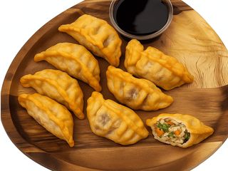 Pierożki Gyoza z warzywami (8 szt)