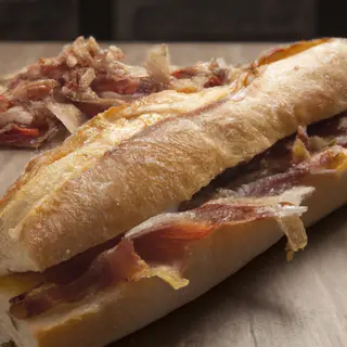 Bocadillo De Panceta Con Pimientos 