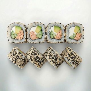 California w sezamie z pieczonym łososiem