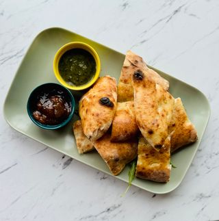 Focaccia z pesto