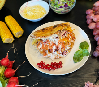 Sandwich cu ceafa de porc 600g