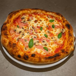 Pizza Prosciutto e Funghi