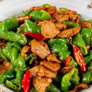 139.Pollo con peperoni青椒鸡片