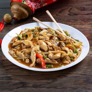 25. Kurczak pikantny