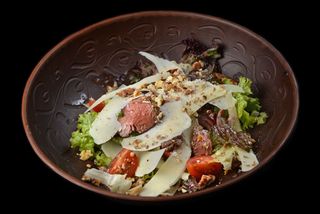 Салат з телятиною (200г)