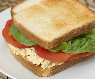 Sándwich de pollo