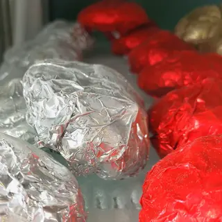 Baci di siena panna canditi e croccante glassati fondente
