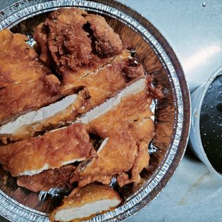 1031. Pollo con salsa ajo Junto 