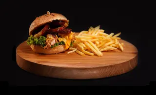 SMOKY CRISPY BURGER