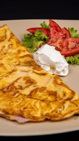 Omlet sa šunkom i sirom 300 gr