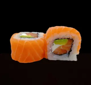 Salmón uramaki