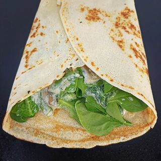 Naleśnik wytrawny wegetariański 38