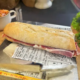 Almuerzo ibérico