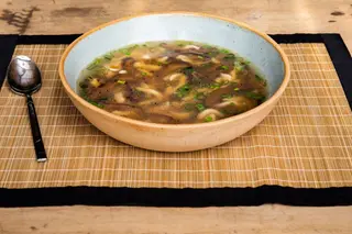 23.Sopa De Pollo Con Champiñón