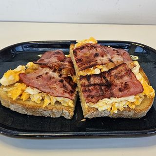 Tosta de Ovo c/ Bacon