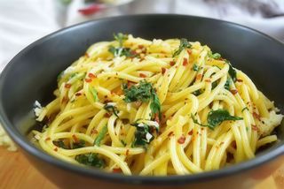 Pasta Senza Pomodoro Aglio Olio E Peperoncino