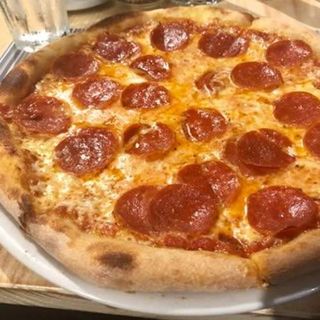 Pizza pepperoni (32cm)