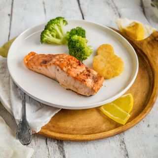 Сьомга филе на плоча 150-190 гр.