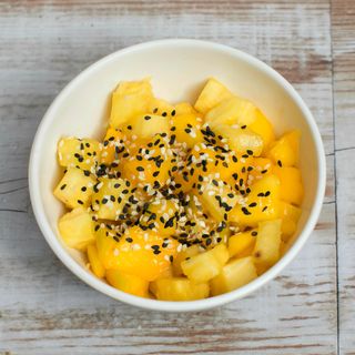 BOWL DE MANGO Y PIÑA ( VEGAN)