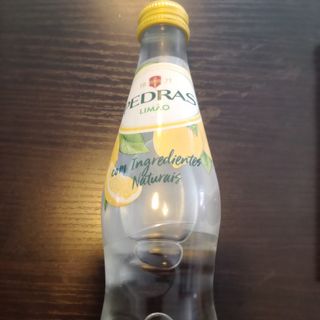 Água das Pedras Sabor limao