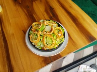 Салата Цезар с каламари