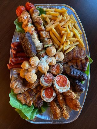 Platou festiv taranesc(4 persoane) 2400gr