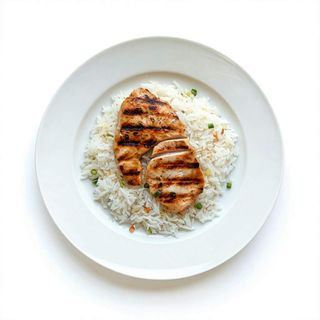 Menú De Pollo A La Plancha Con Arroz