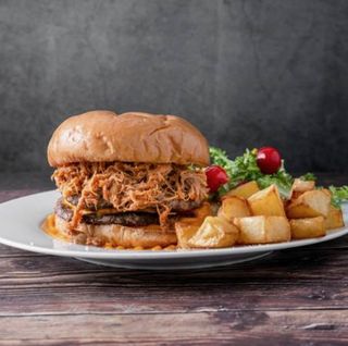 Hamburguesa Cubana Pulled