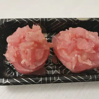 68. Gunkan maguro