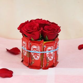 Kit Kat with rose