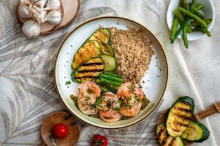 Pesto Shrimp Bowl