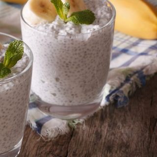 Чиа пудинг с бял шоколад и банан  (150г)