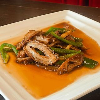 Intestino di maiale saltato con peperoncino