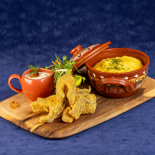 PASTRAV PRAJIT CU MAMALIGUTA SI MUJDEI