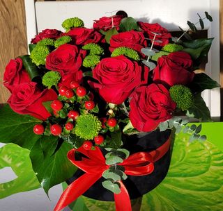 Trandafir la cutie 11 fire