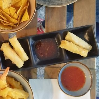 Mini involtini primavera 