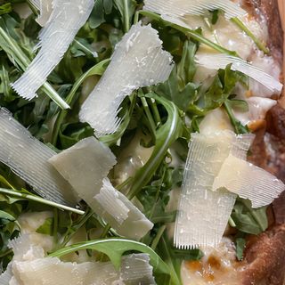 Pinsa Lorenzo (30 cm. X 20 cm.)