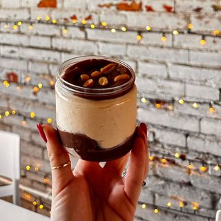 Semifreddo caramel bomb