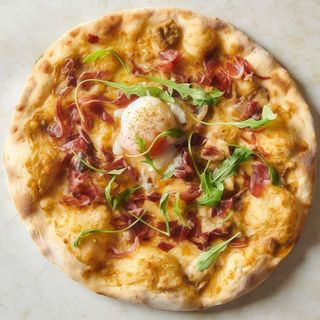 Pizza Boletus Y Setas Con Jamón Ibérico