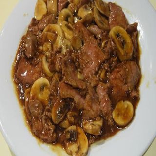 Ternera Con Champiñones