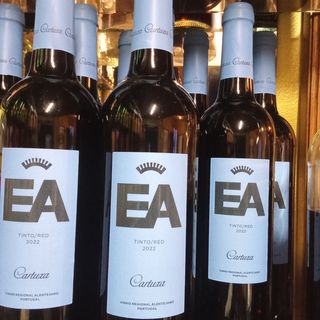 Garrafa vinho ea