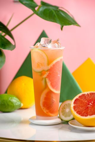 Té de melocotón, mango, fresa, pomelo, lima(700 Ml.)