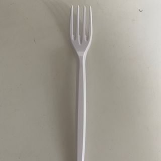 Виделка одноразова