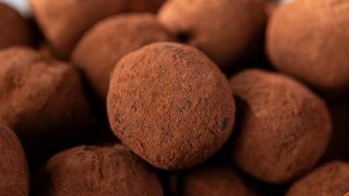 ტრუფელი (უგლუტენო, ბელგიურ შოკოლადზე)(კეტო)