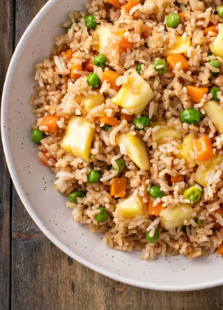Arroz Frito A La Piña Tailandesa