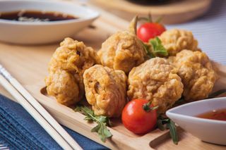 Pileća krilca u tempuri