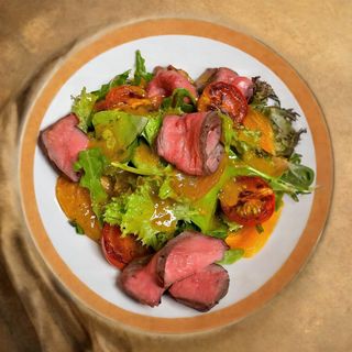 Салат з розтбіфом